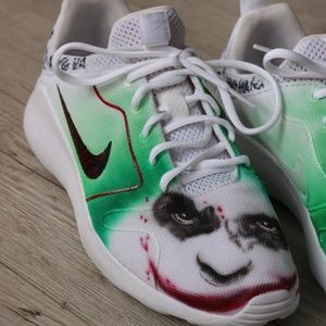 NWOT Nike - Hand Painted Joker size 9.5